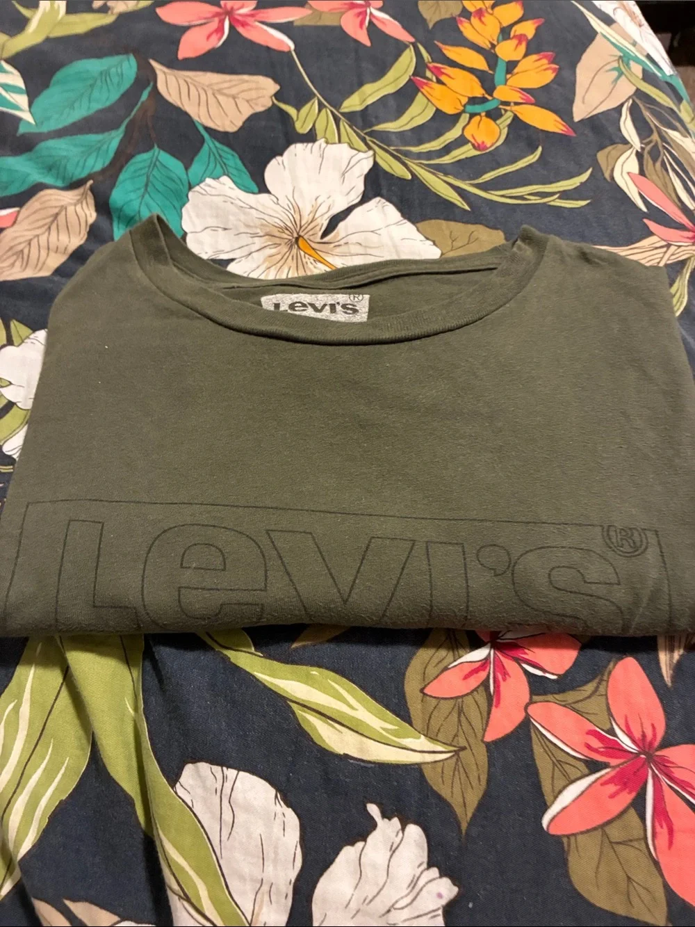 Levi's Olive Green Logo Short Sleeve Tee